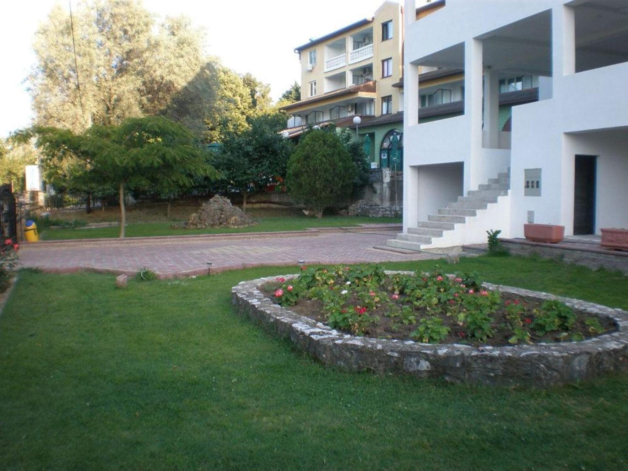 Stupar Apartmani Dojran Exterior photo